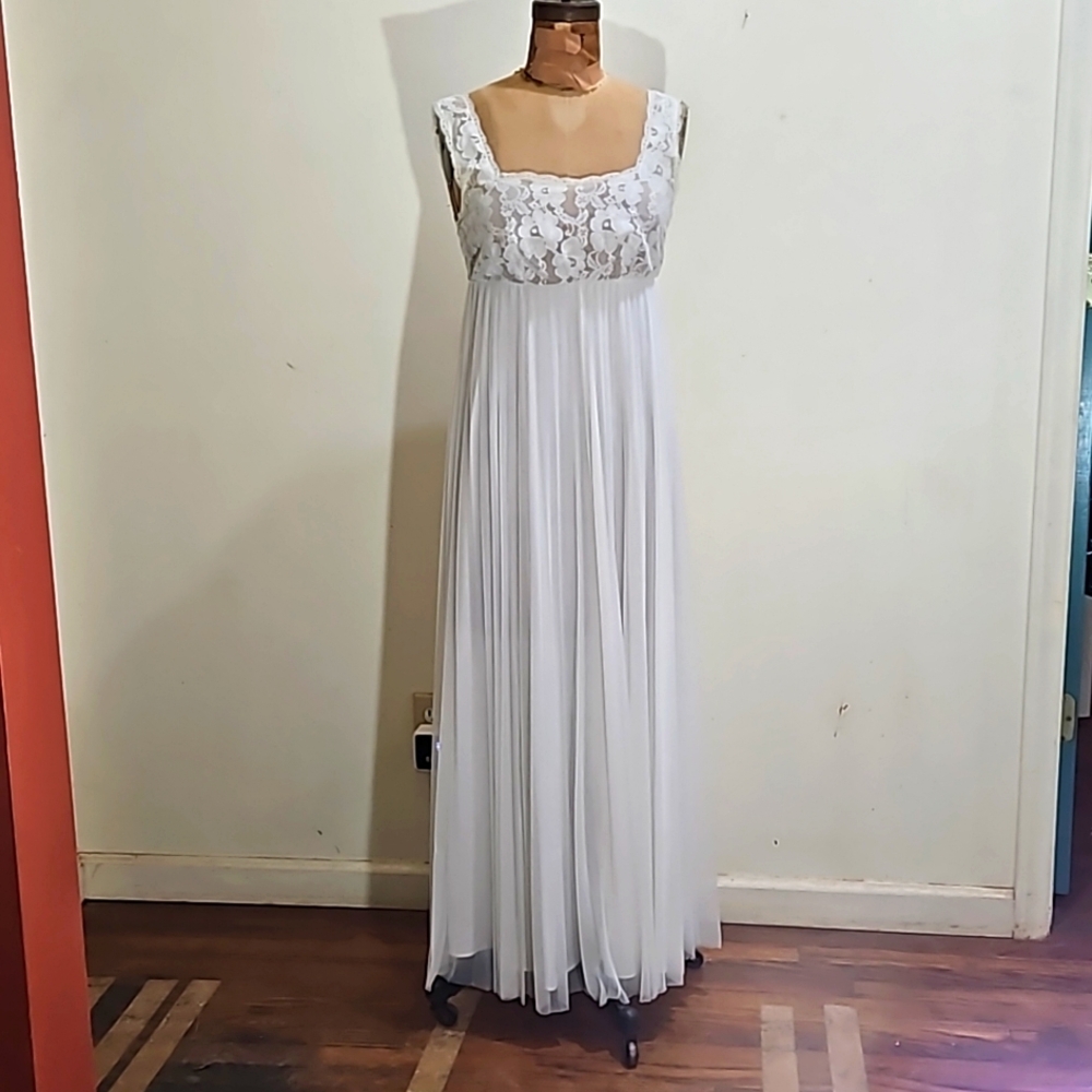 Vintage Blanche by Erika McGowan 1960s bridal nightgown dress - Picture 3 of 8
